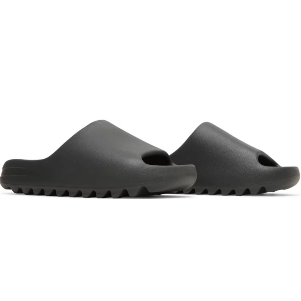 YEEZY SLIDES ONYX 🖤